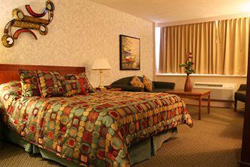 Compass Point Inn - เซอร์รีย์ ภายนอก รูปภาพ